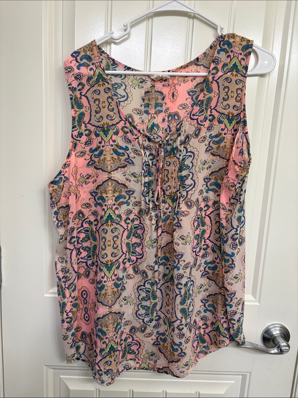 Perch by blu pepper Sleeveless Pink Paisley-Print Tie-Front Camisole